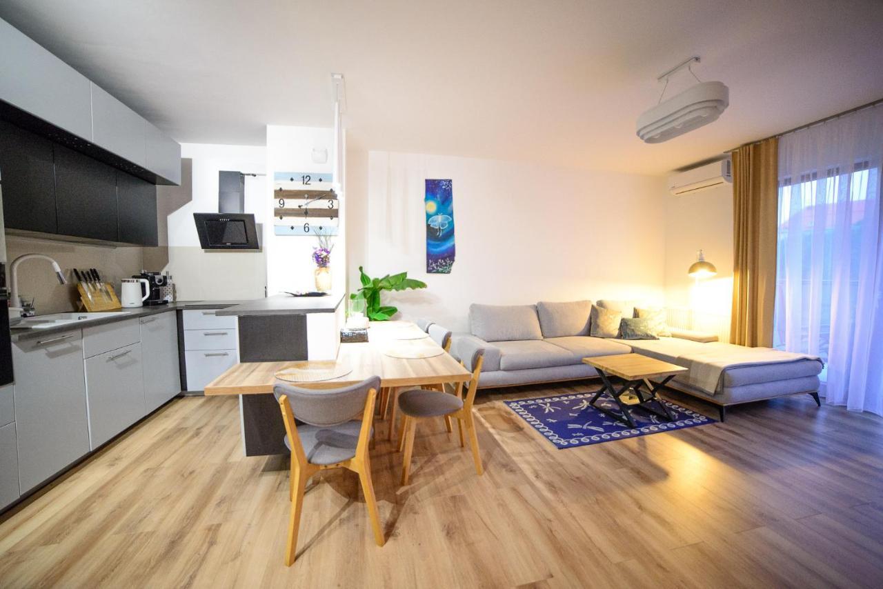 Apartamenty Via Marina Wrocław Extérieur photo